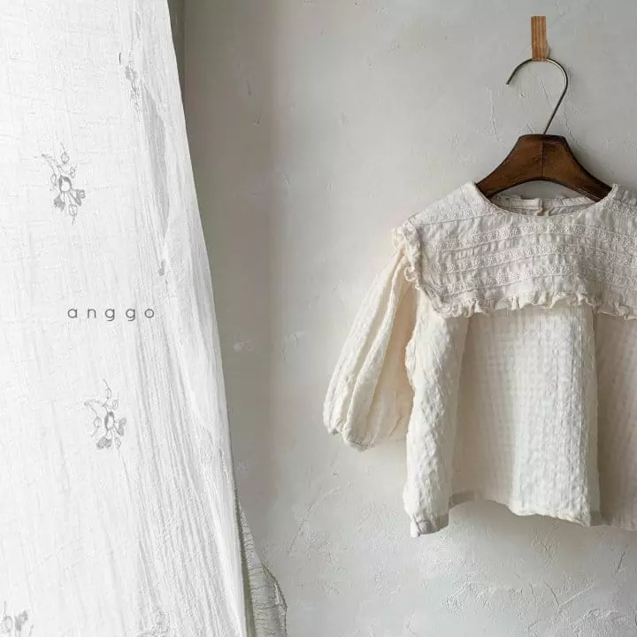 Anggo - Korean Children Fashion - #kidsstore - Cream Cheese Blouse - 12