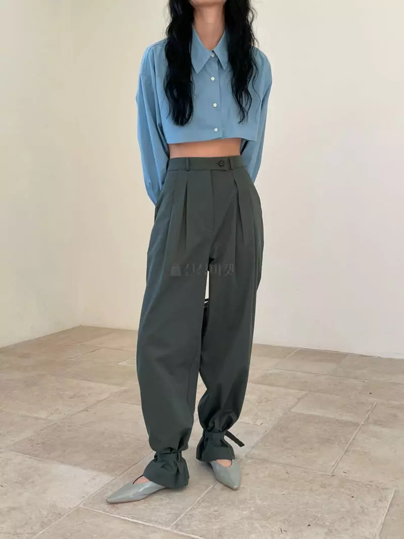 Atmosphere - Korean Women Fashion - #momslook - Crop Cotton Shirt - 4
