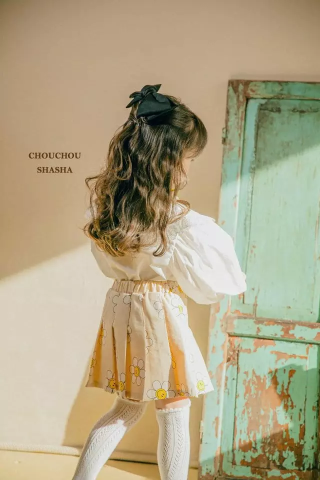 Chouchou Shasha - Korean Children Fashion - #kidsshorts - Flower Wrinkle Skirt - 4