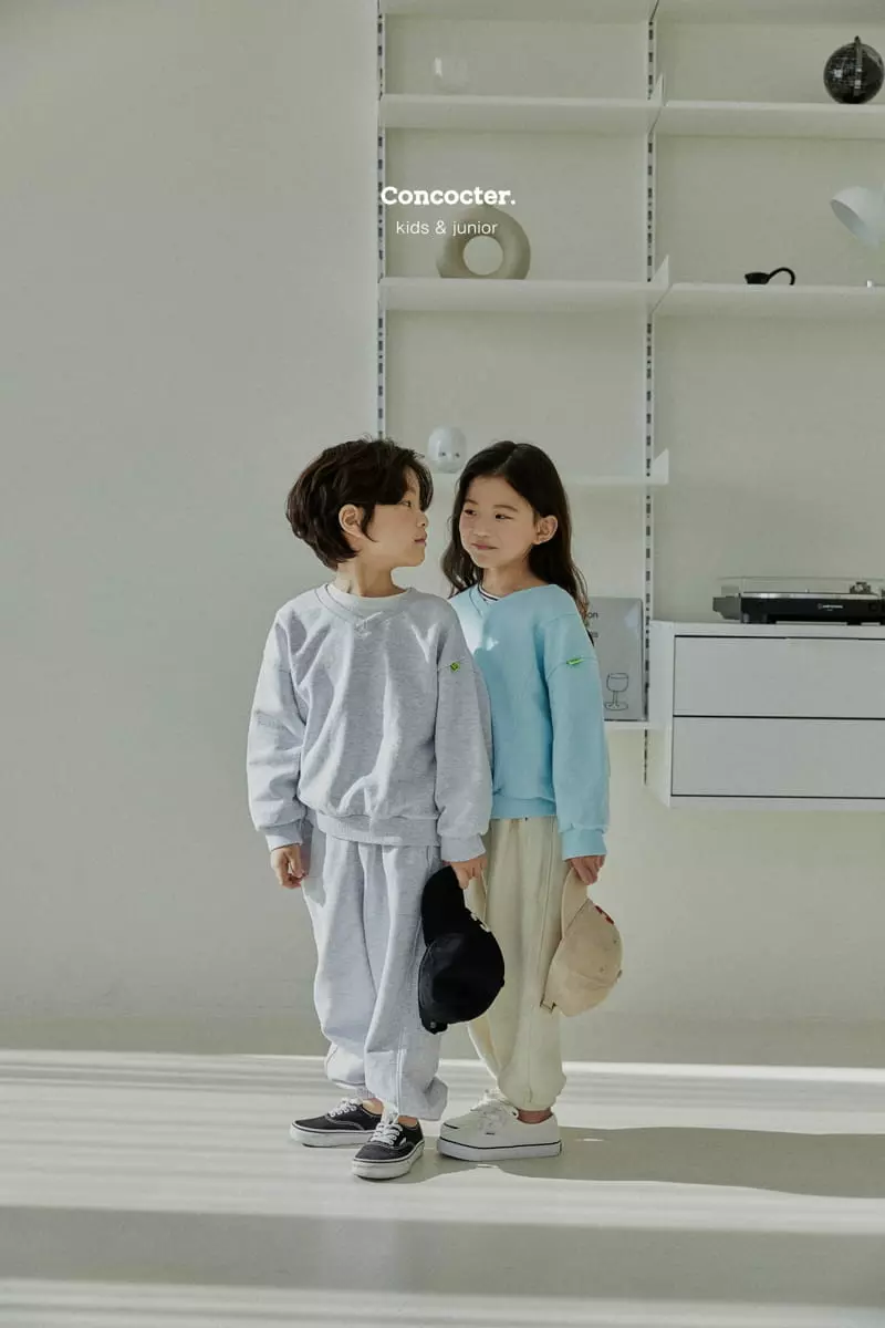 Concocter - Korean Children Fashion - #kidsstore - V Neck Label Point Sweatshirt - 6