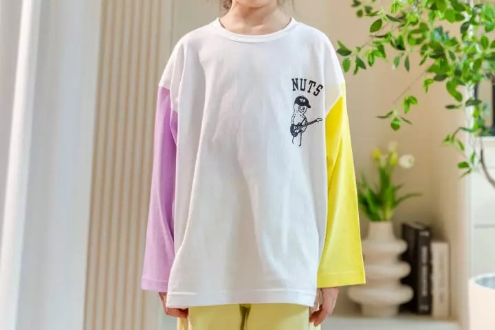 Dore Dore - Korean Children Fashion - #kidsshorts - Peanuts Color Tee - 8