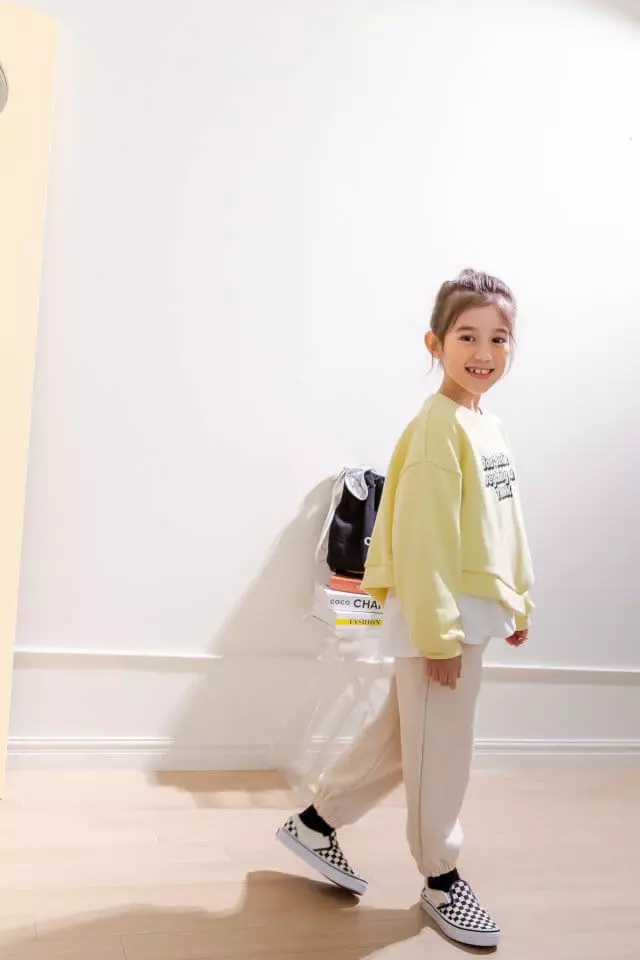 Dore Dore - Korean Children Fashion - #kidsstore - Unbalance Crop Sweatshirt - 6