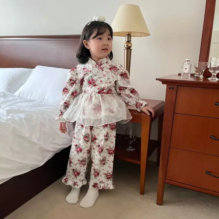 Eugenie Candies - Korean Children Fashion - #magicofchildhood - Flower Top Bottom Set - 10