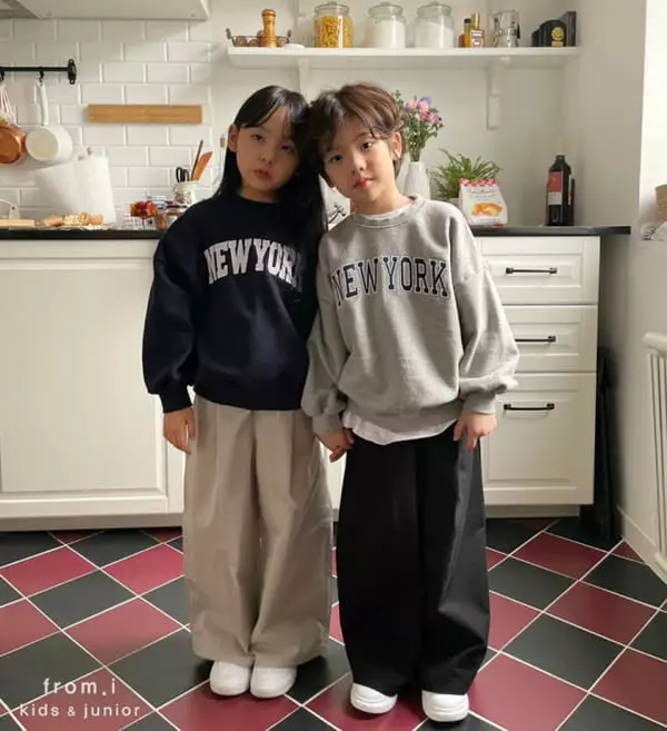 From I - Korean Children Fashion - #littlefashionista - New York Sweatshirt - 2
