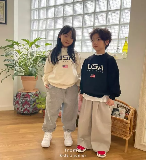 From I - Korean Children Fashion - #magicofchildhood - USA Sweatshirt