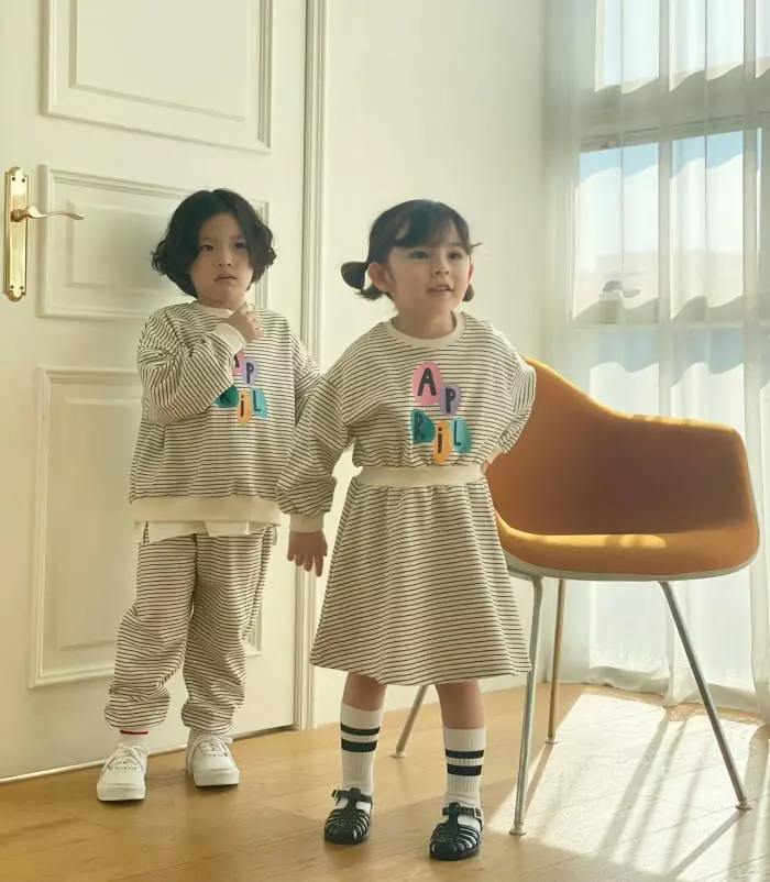 Garden - Korean Children Fashion - #kidzfashiontrend - Stripes Paint Top Bottom Set - 2