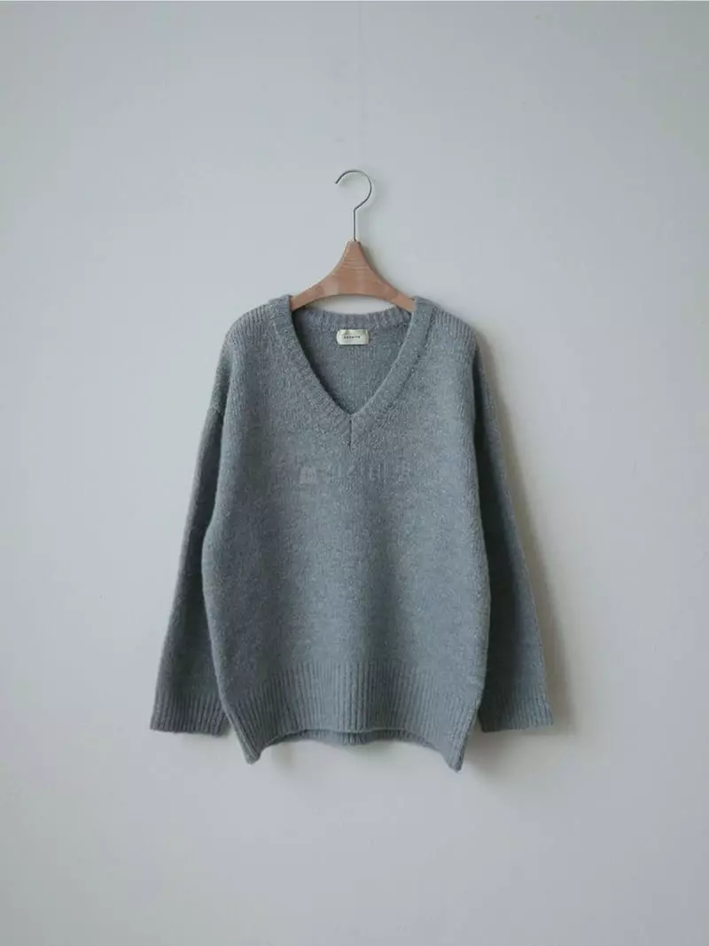 Imagine - Korean Women Fashion - #momslook - Alpaca V-neck Knit Tee - 2