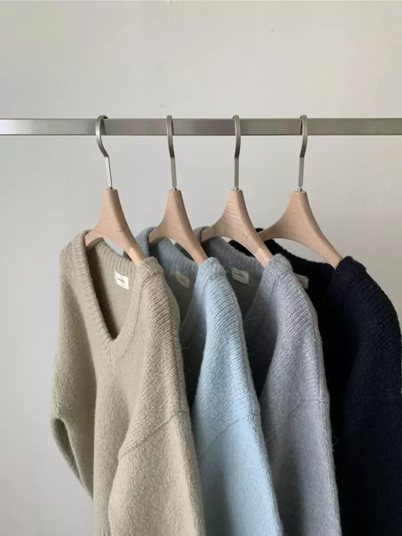 Imagine - Korean Women Fashion - #womensfashion - Alpaca V-neck Knit Tee - 4