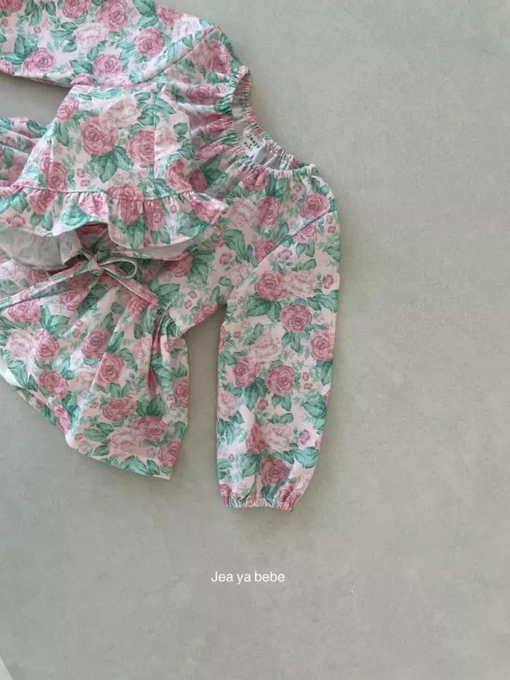 Jeaya & Mymi - Korean Baby Fashion - #babyfashion - Isabel Frill Bodysuit