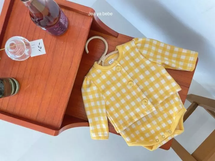 Jeaya & Mymi - Korean Baby Fashion - #babyootd - Check Knit Top Bottom Set - 4