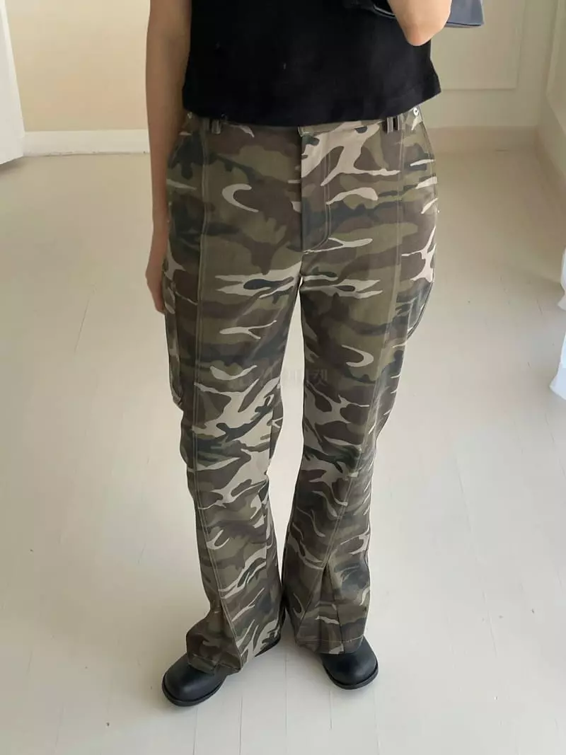 Kare - Korean Women Fashion - #momslook - Camo Pants - 3