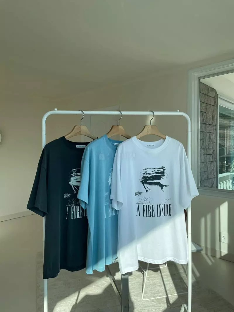 Kare - Korean Women Fashion - #romanticstyle - Vintage Tee - 4