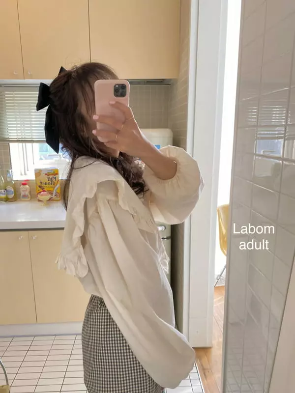 Labom - Korean Women Fashion - #momslook - Mom Miu Collar Blouse - 2