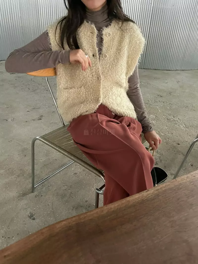 Lavi - Korean Women Fashion - #momslook - Popcorn Vest Jacket - 3