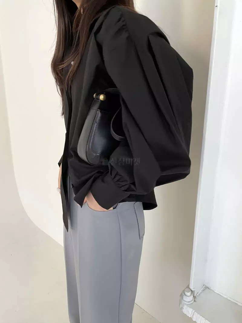 Lavi - Korean Women Fashion - #momslook - Puff Knit Tee