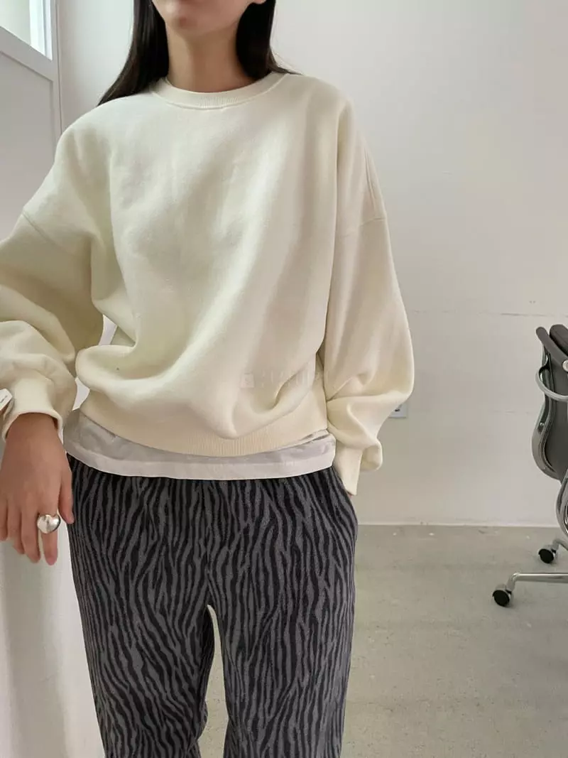 Lavi - Korean Women Fashion - #pursuepretty - Maison Sweatshirt - 2