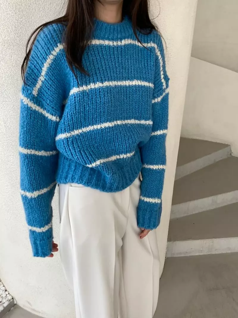 Lavi - Korean Women Fashion - #restrostyle - Coloring bookle Knit Tee - 2