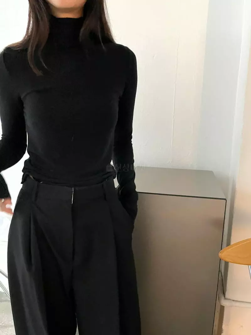 Lavi - Korean Women Fashion - #romanticstyle - Apple Turtleneck