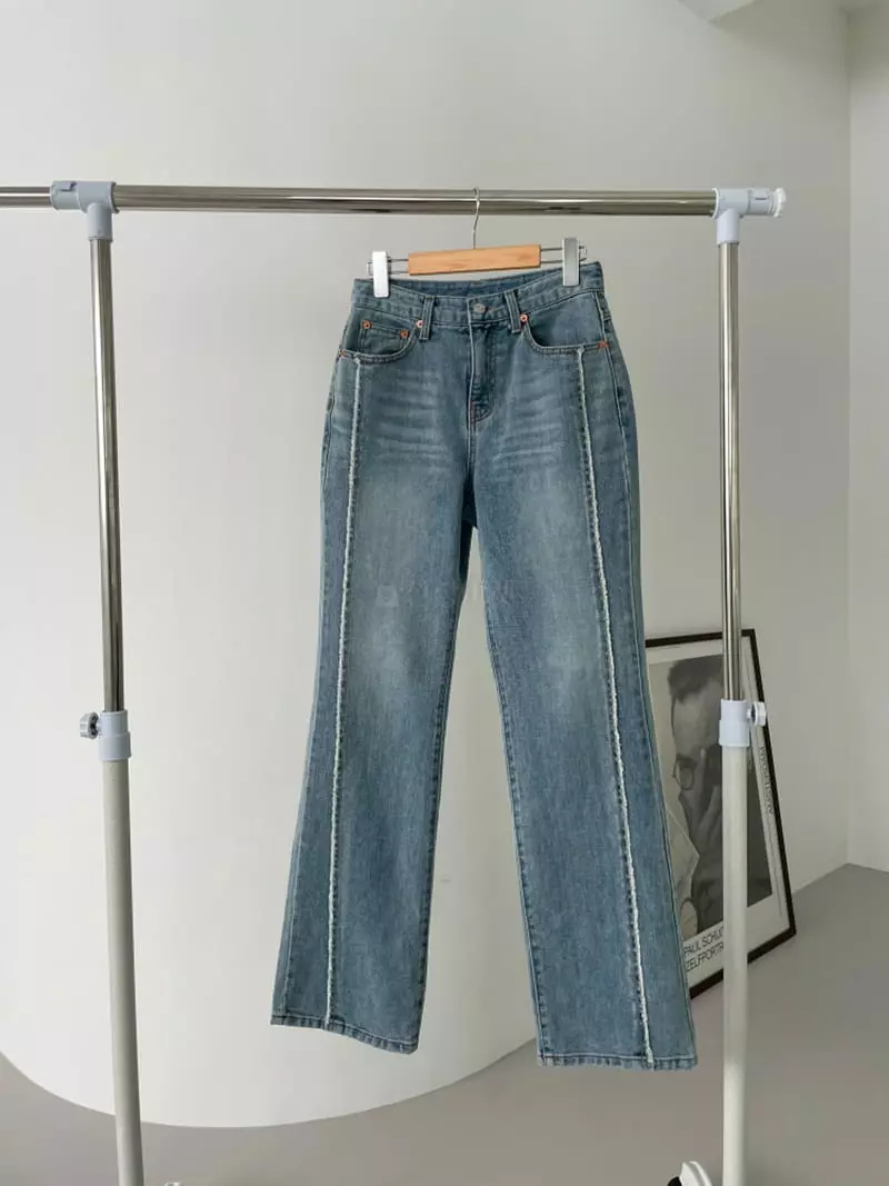 Lavi - Korean Women Fashion - #shopsmall - Cut Jeans - 4