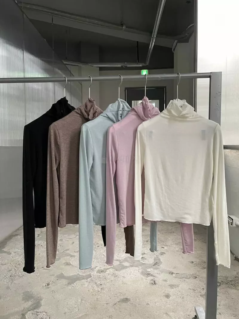 Lavi - Korean Women Fashion - #thatsdarling - Apple Turtleneck - 4