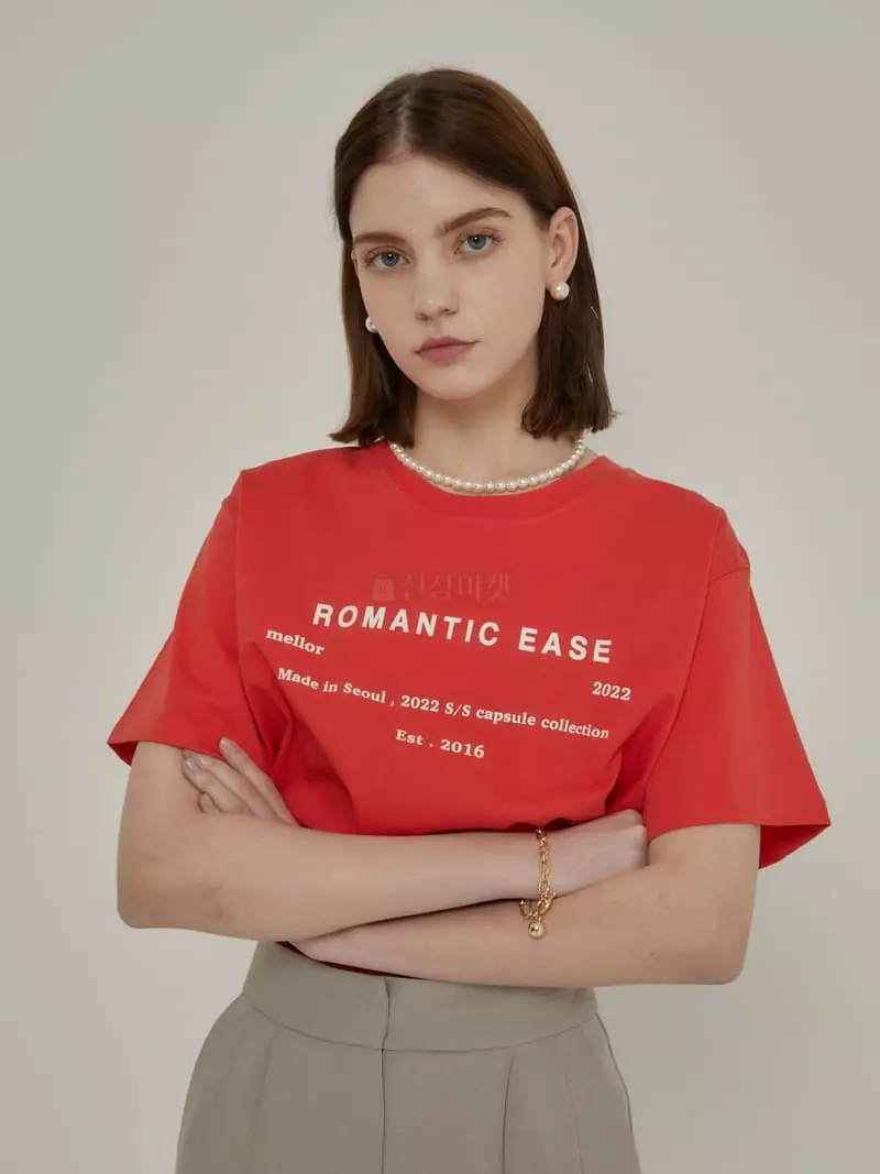 Mellor - Korean Women Fashion - #romanticstyle - Lettering Tee - 4
