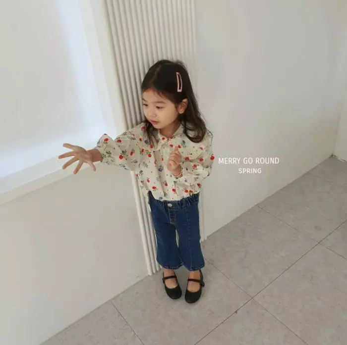 Merry Go Round - Korean Children Fashion - #kidzfashiontrend - Frill Collar Blouse - 11