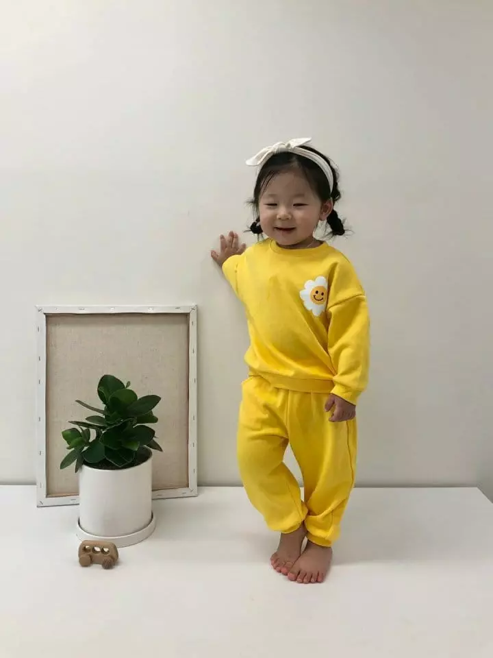 Moran - Korean Baby Fashion - #babyoutfit - Daisy Smile Top Bottom Set - 12