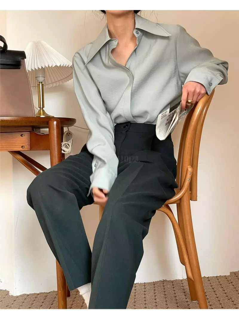 Nan - Korean Women Fashion - #momslook - Pointy Blouse - 2