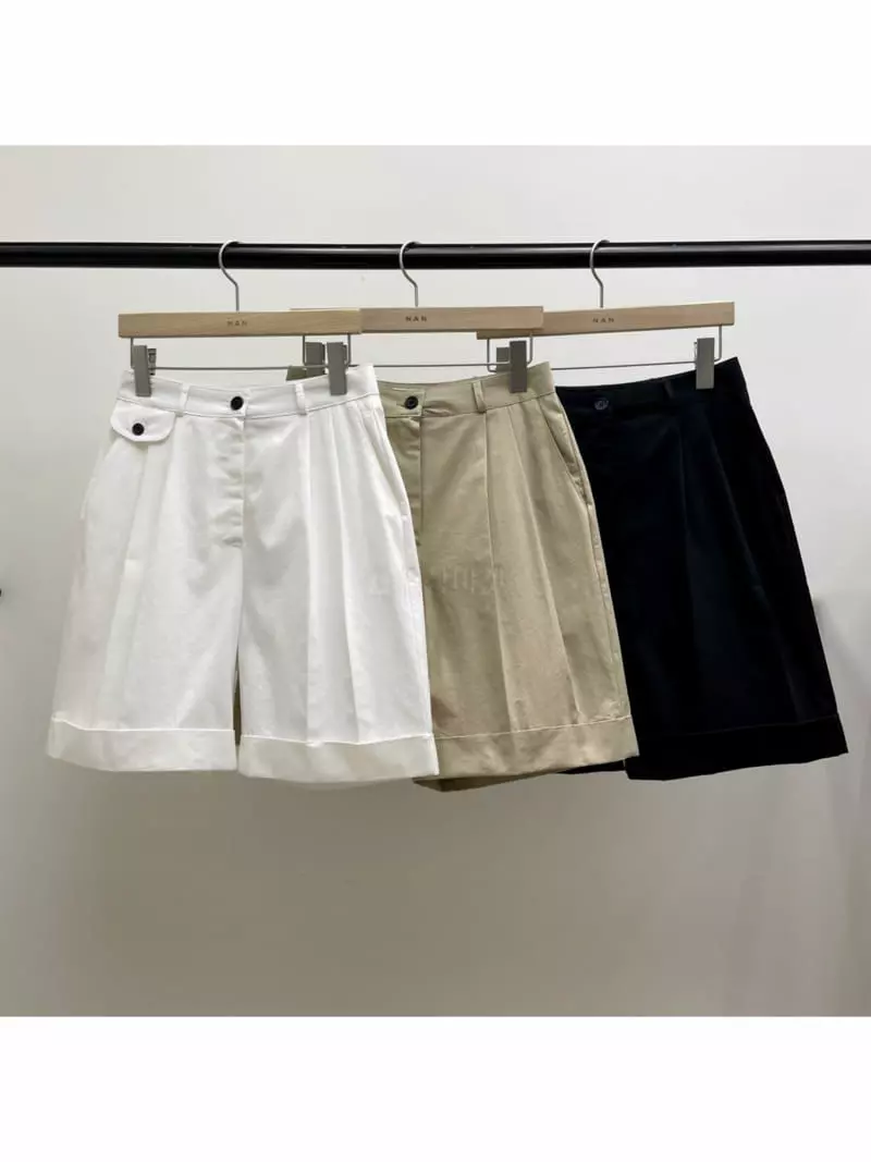 Nan - Korean Women Fashion - #shopsmall - Folder Cabra Shorts Pants - 4