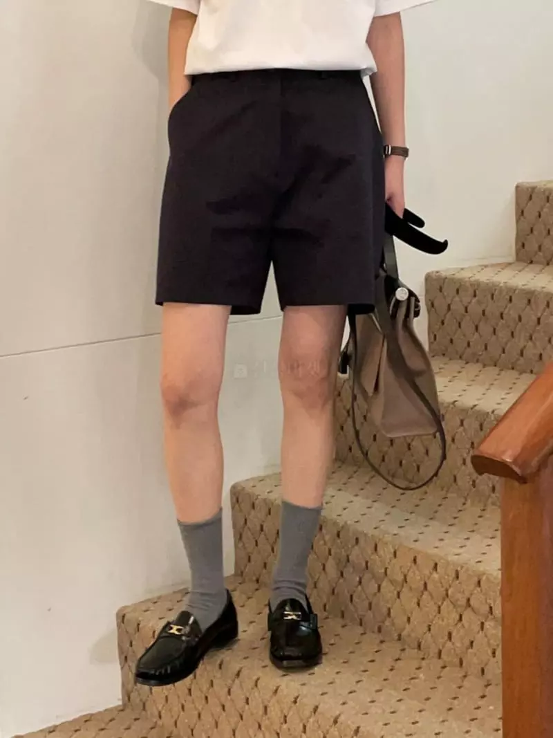 Nan - Korean Women Fashion - #womensfashion - Polo Bermuda Pants