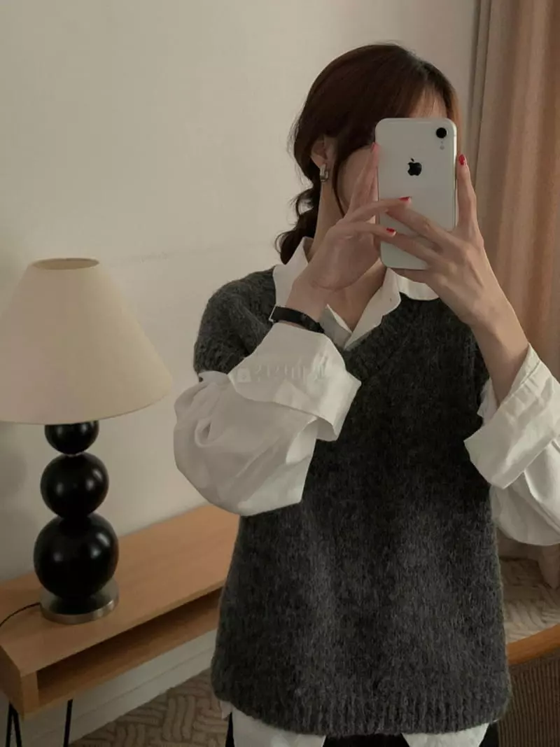Neuf Nine - Korean Women Fashion - #restrostyle - Alpaca Vest Jacket - 2