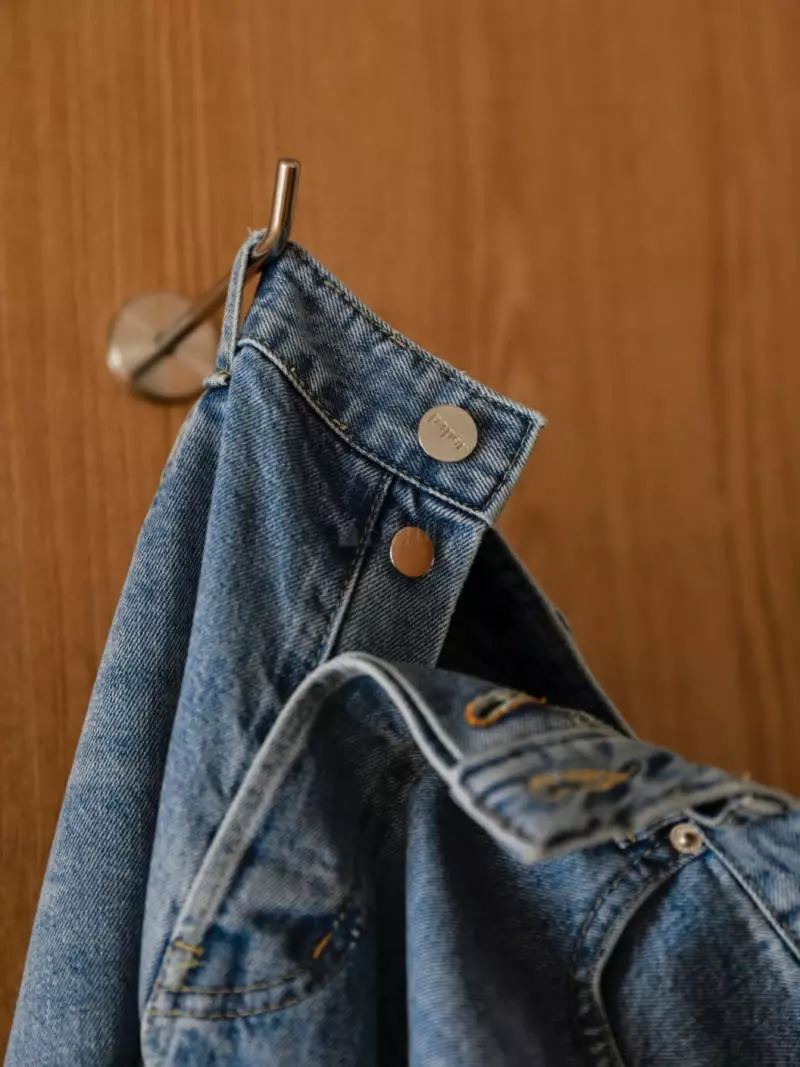 Paper Moon - Korean Women Fashion - #momslook - Button Fly Boyfriend Jeans - 3