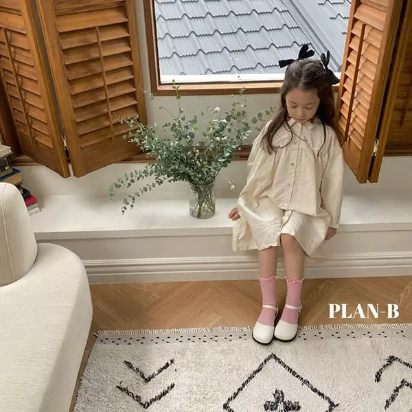 Plan B - Korean Children Fashion - #Kfashion4kids - Point Collar Flower Embroidery One-piece - 3