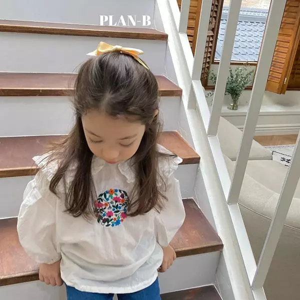 Plan B - Korean Children Fashion - #childrensboutique - Circle Embroidery Blouse - 6