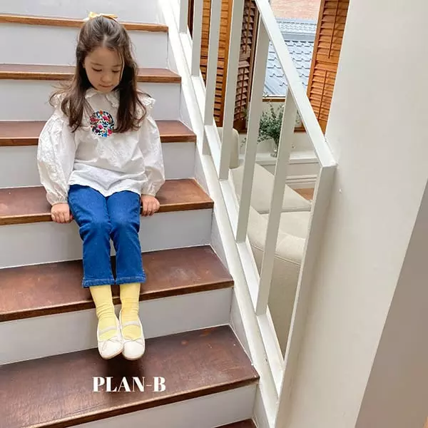 Plan B - Korean Children Fashion - #prettylittlegirls - Circle Embroidery Blouse