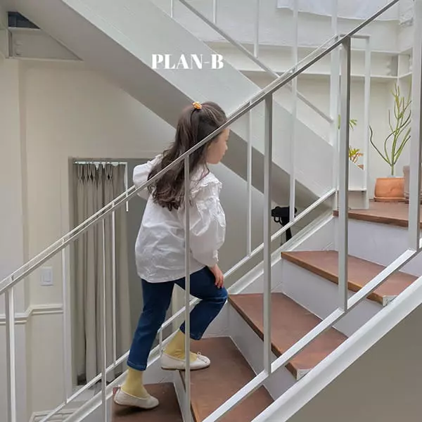 Plan B - Korean Children Fashion - #todddlerfashion - Circle Embroidery Blouse - 2