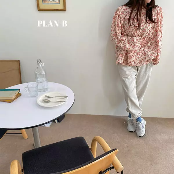 Plan B - Korean Women Fashion - #momslook - Mom Rose Flower Blouse - 3