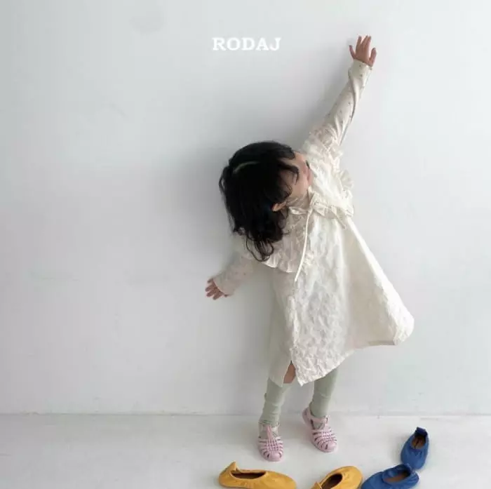 Roda J - Korean Children Fashion - #kidzfashiontrend - Mood One-piece Ivory - 3