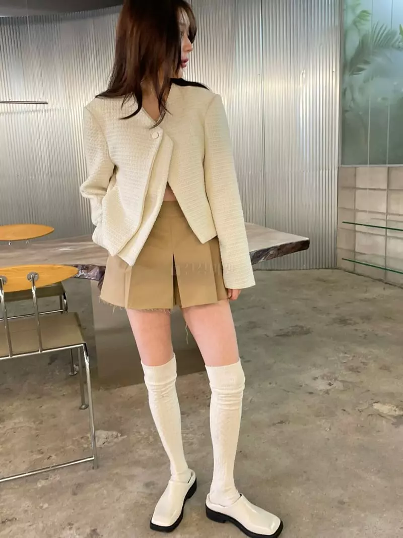 Rooof - Korean Women Fashion - #womensfashion - Cotton Mini Pants - 2