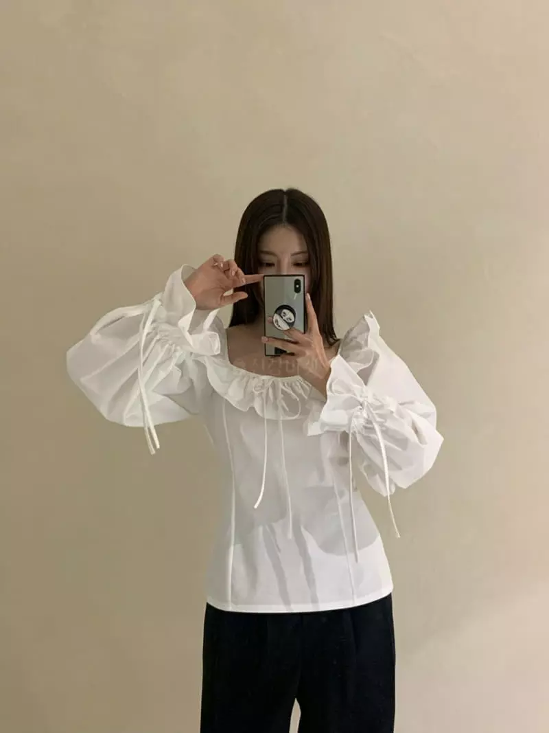 140 Avenue - Korean Women Fashion - #momslook - Square Frill Blouse