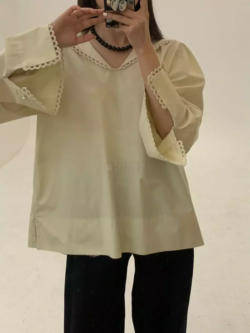 140 Avenue - Korean Women Fashion - #womensfashion - Sera Lace Blouse - 3