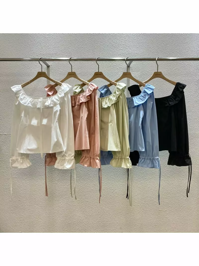 140 Avenue - Korean Women Fashion - #momslook - Square Frill Blouse - 4