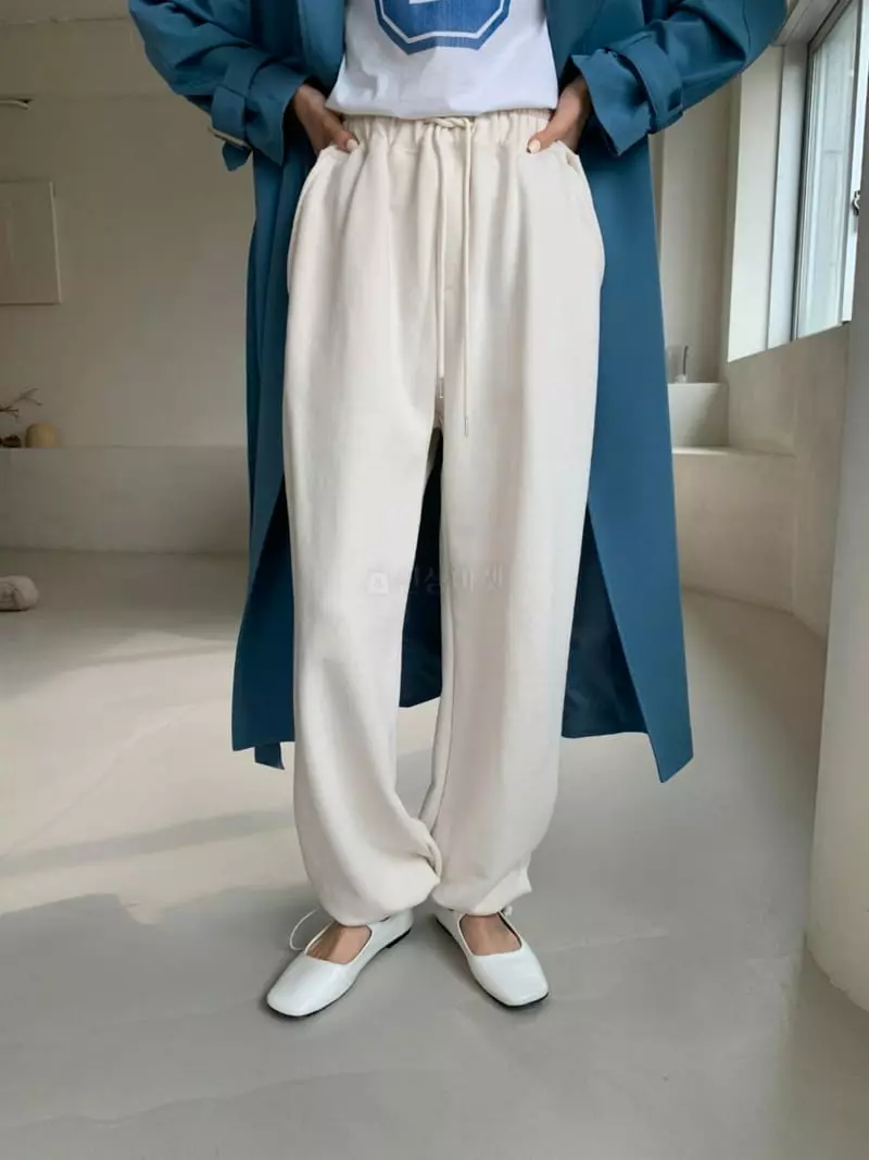 3Rooms - Korean Women Fashion - #momslook - String Jogger Pants - 2