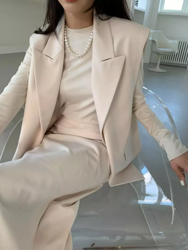 3Rooms - Korean Women Fashion - #pursuepretty - Roa Vest Jacket
