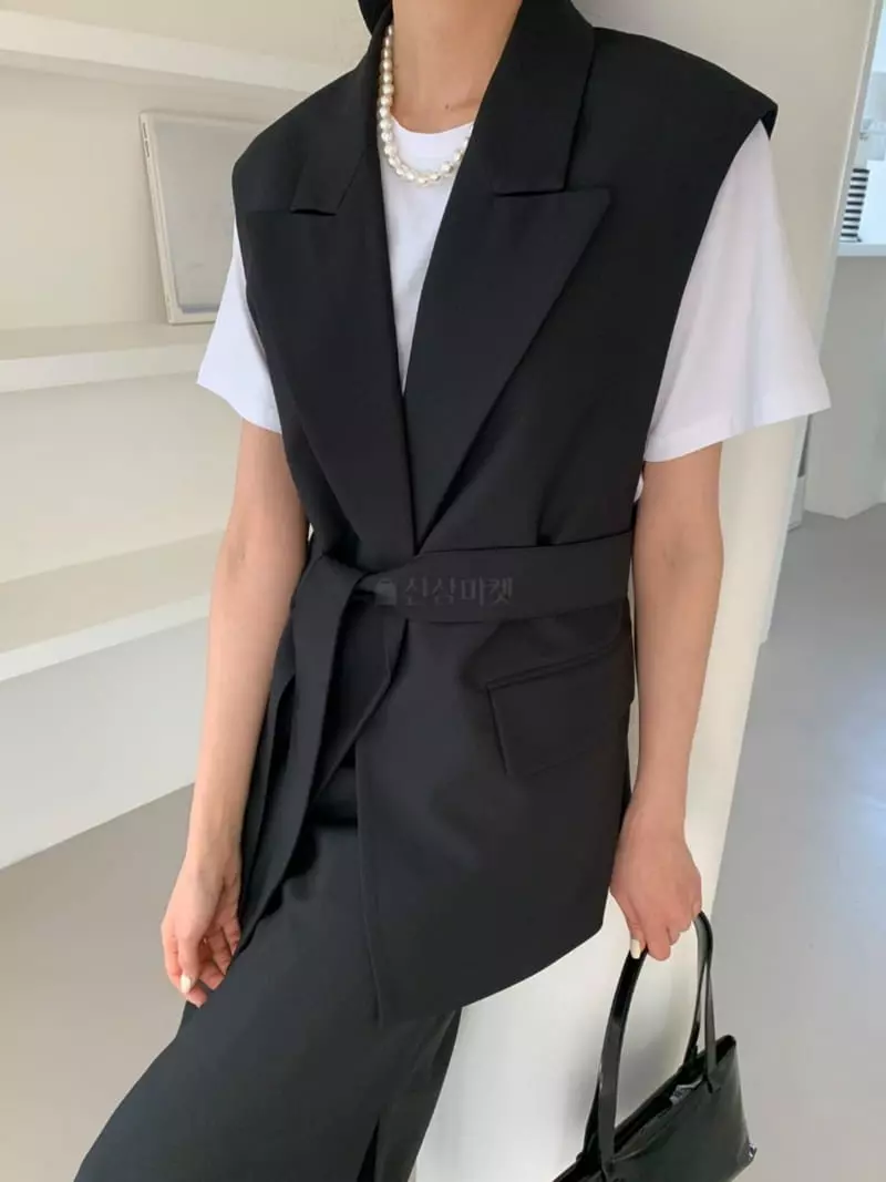 3Rooms - Korean Women Fashion - #romanticstyle - Roa Vest Jacket - 3