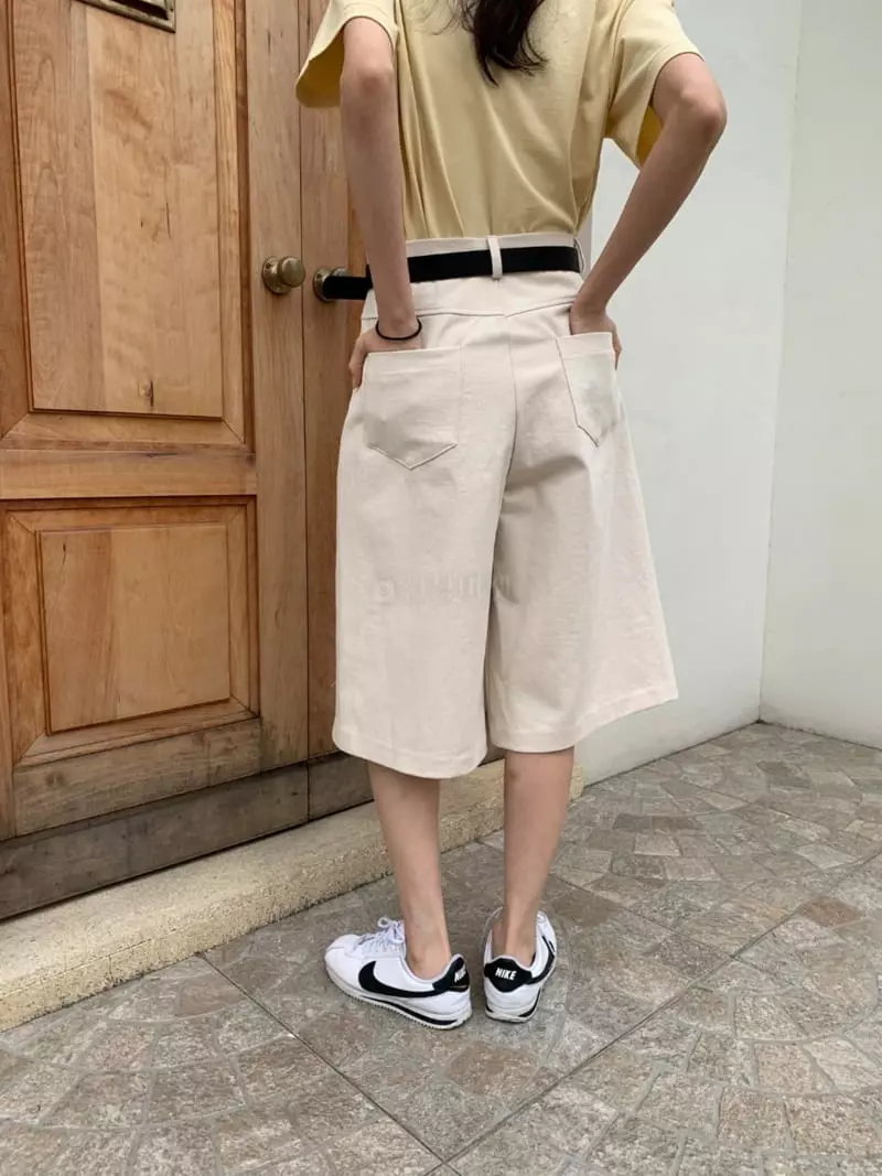 3Rooms - Korean Women Fashion - #womensfashion - Cotton Bermuda Pants