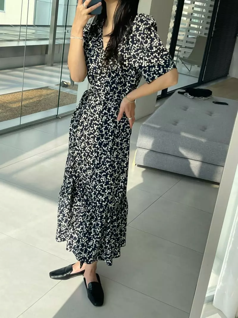 A Point - Korean Women Fashion - #momslook - Fine Flower One-piece - 3