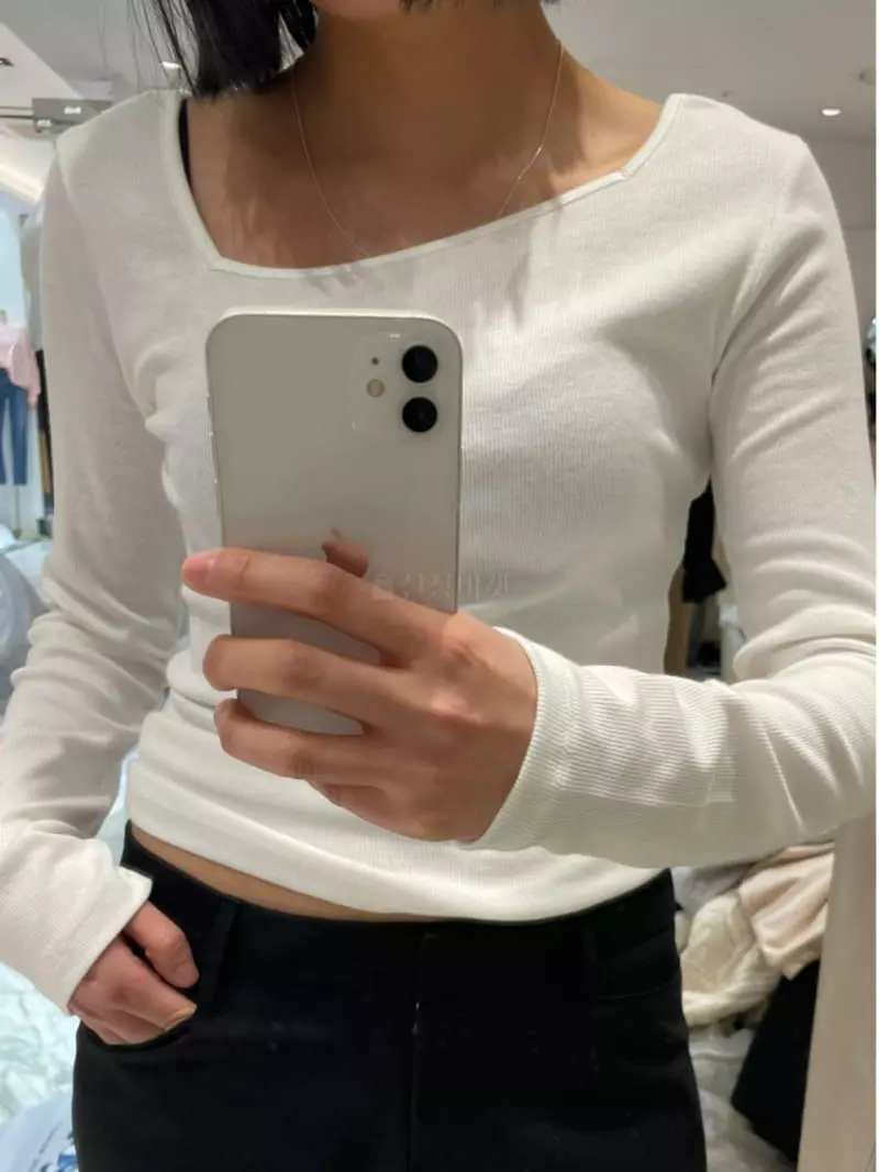 Acme - Korean Women Fashion - #momslook - Diagonal Tee