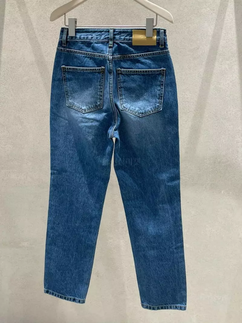 Acme - Korean Women Fashion - #vintagekidsstyle - Slim Straight Jeans - 4