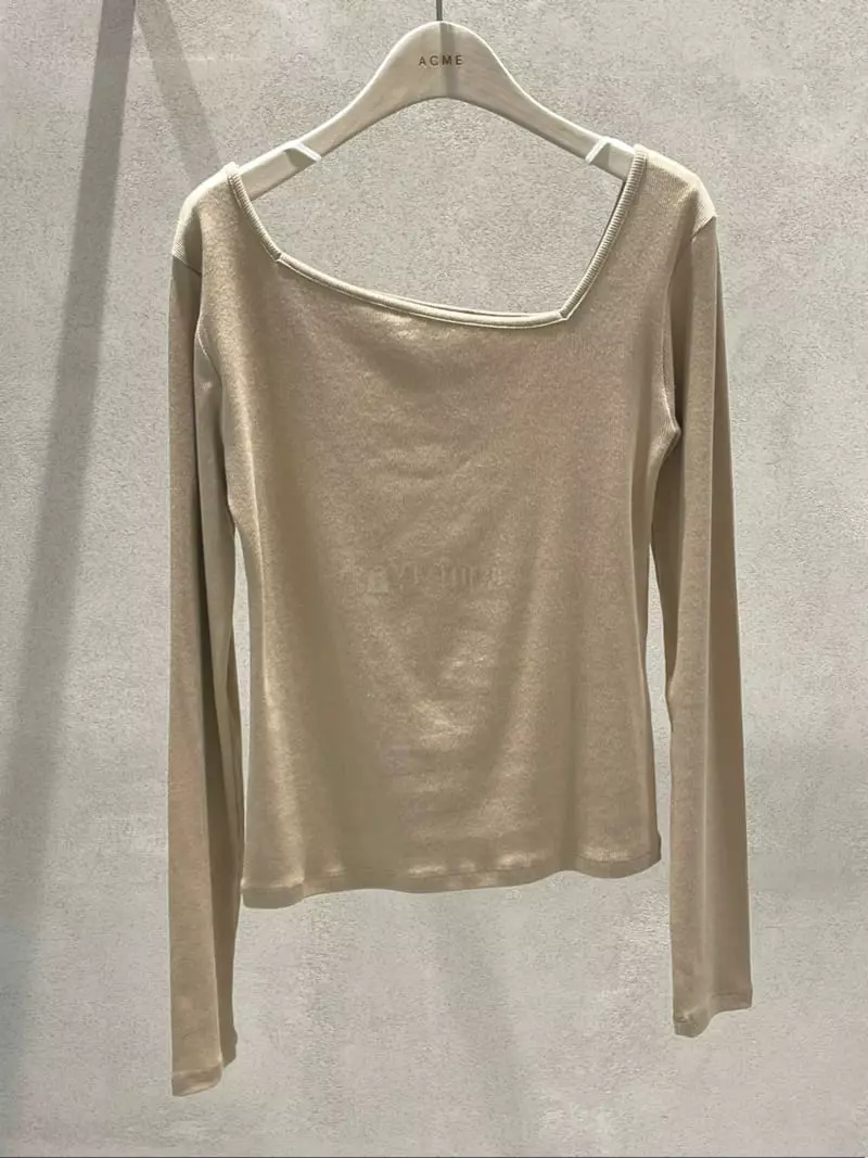 Acme - Korean Women Fashion - #momslook - Diagonal Tee - 4